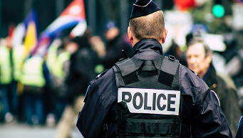Voir le secteur d'activité Militaire, police & justice